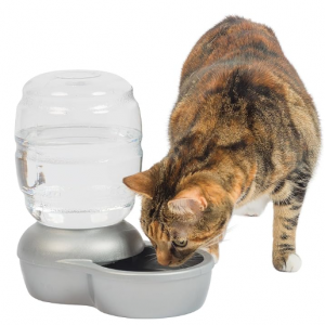 Petmate 宠物简易饮水器 0.5加仑 @ Amazon